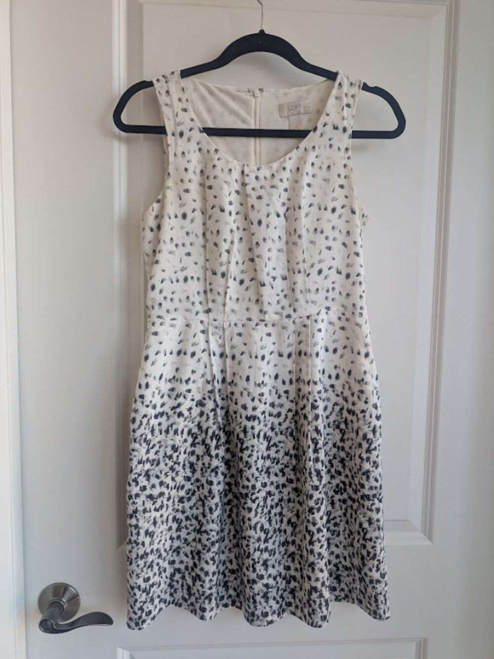 Loft sleeveless summer midi dress.